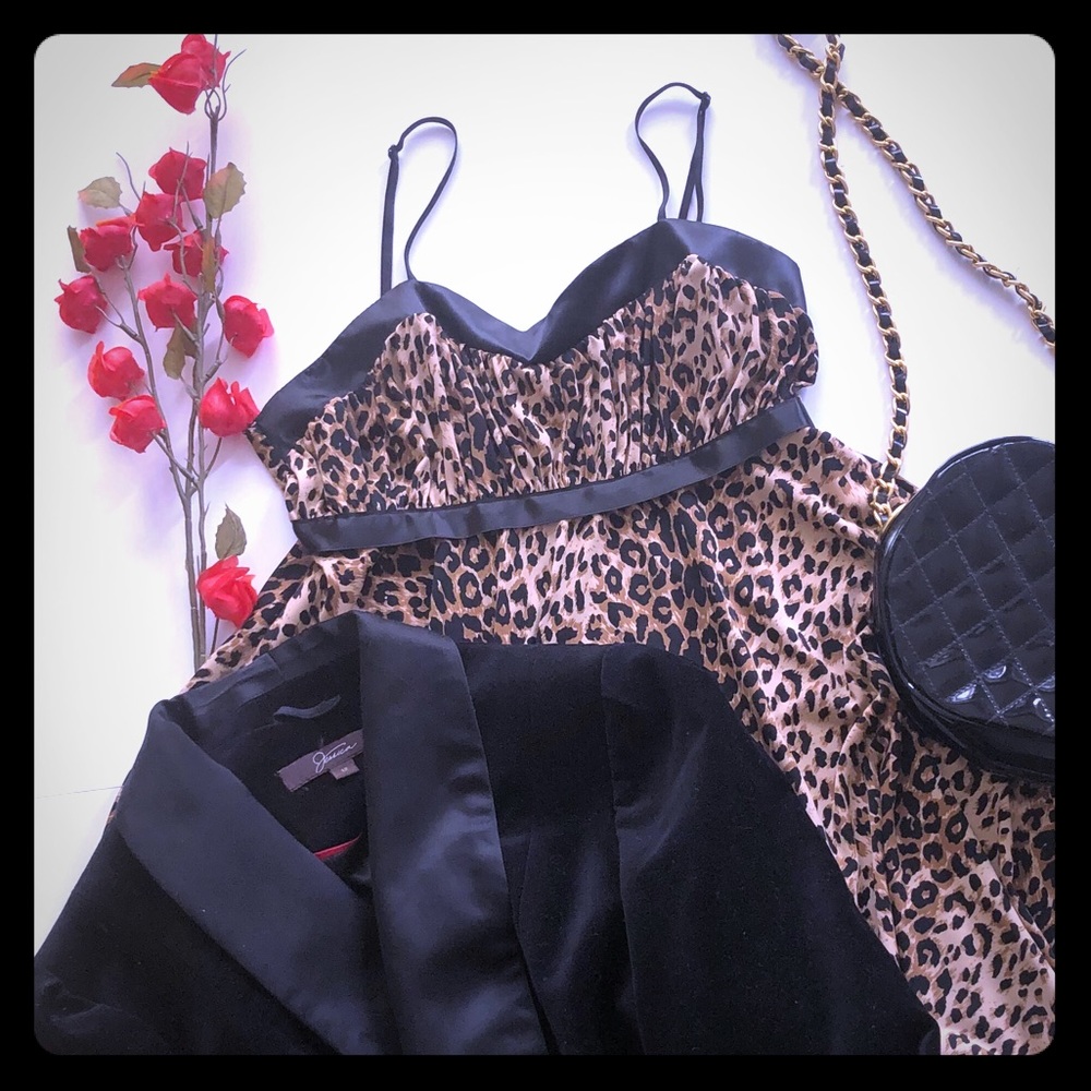 ❌SOLD❌ LEOPARD PRINT DRESS - Picture 2 of 5